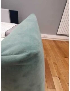 Tête De Lit Velours Vert Clair 160x100 Simmons - Modèle EXPO -Mobilier Sain tete de lit simmons velours vert clair 160x100 expo 2